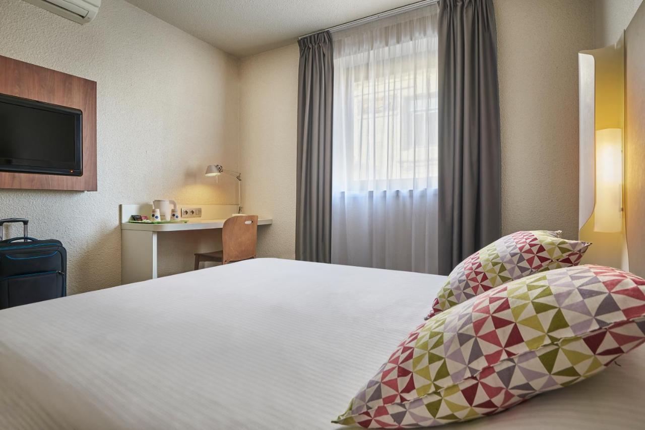 Hotel Campanile Centre - Berges Du Rhône 3*